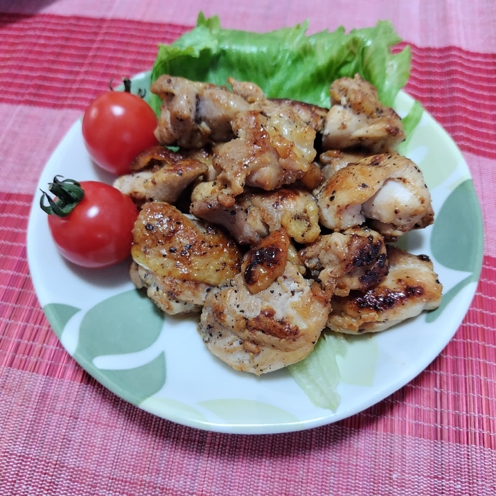 ご飯が進む♪鶏もも肉のレモンペッパー焼き〜